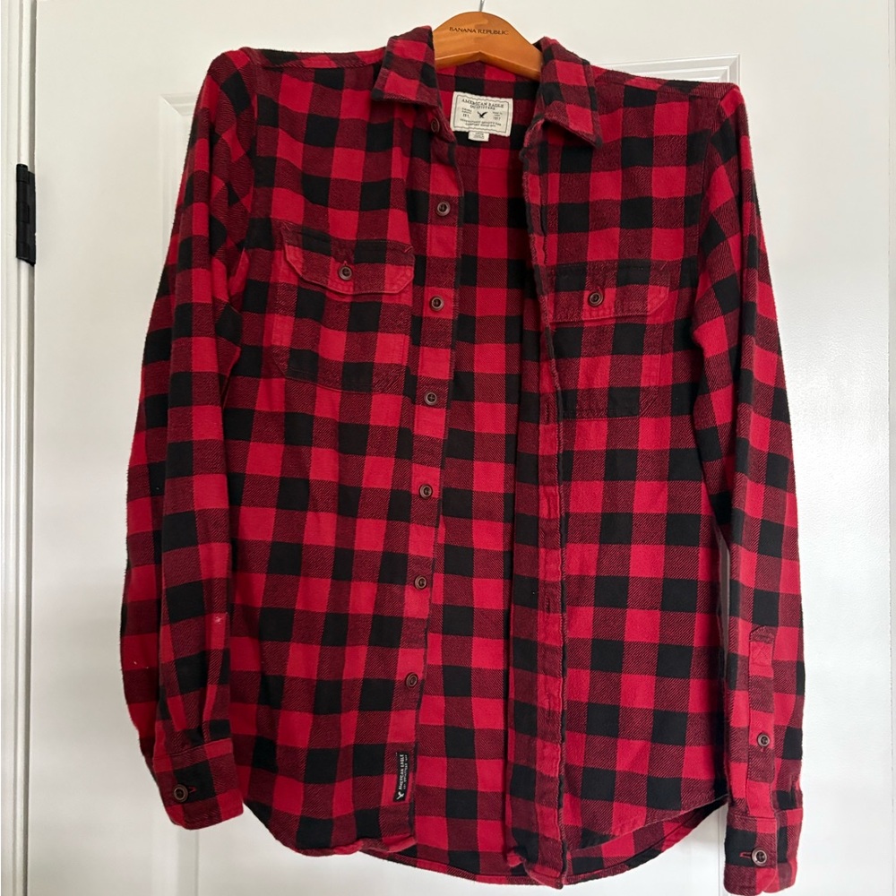American Eagle Outfitters Red and Black Plaid Shirt